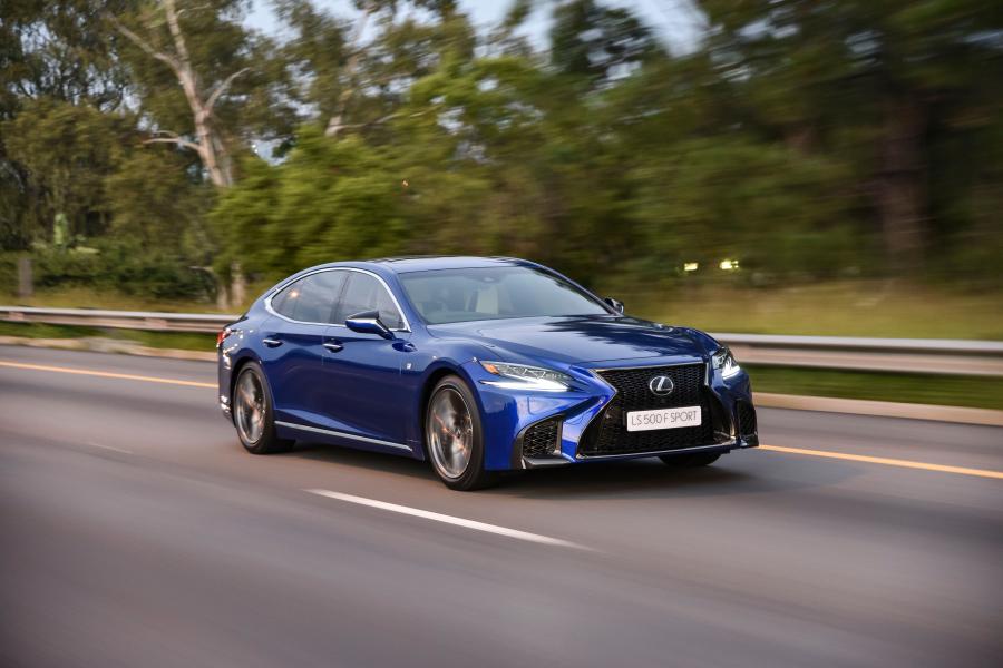  Lexus LS500 F-Sport 2019 года  (ZA) (фото 10 из 40)